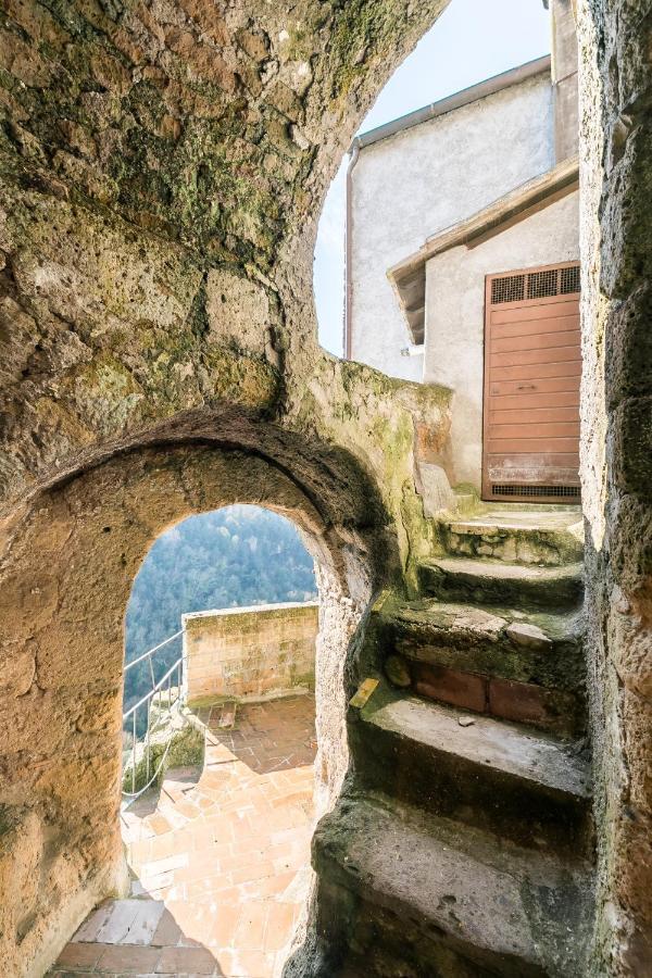 Opera Suites - Le Notti Bianche Calcata Exterior foto