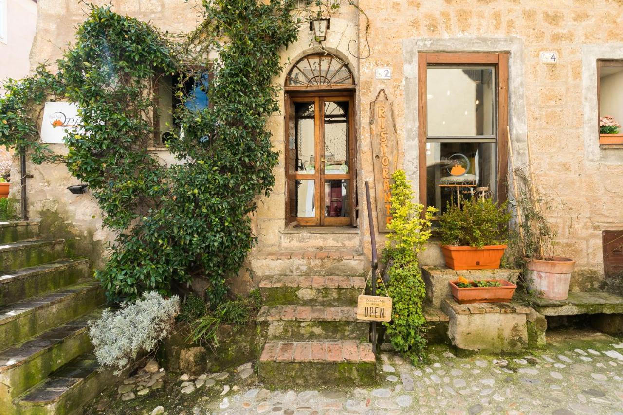 Opera Suites - Le Notti Bianche Calcata Exterior foto